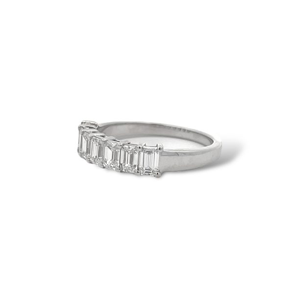 EMERALD CUT DIAMOND BAND